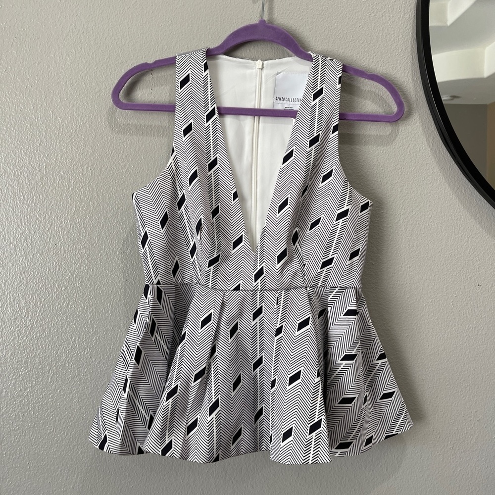 C/MEO Collective Plunging Neckline Peplum Top Geo Chevron Print Small